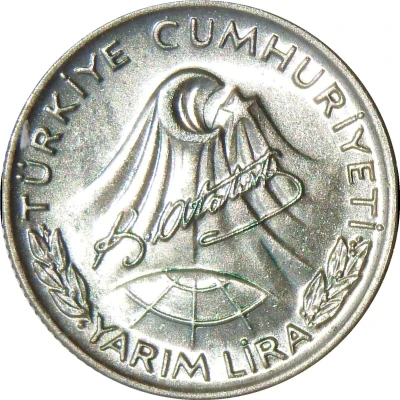 ½ Lira Atatürk front