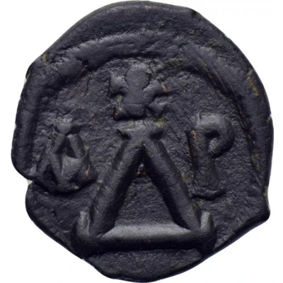 4 Nummi - Justinian I Thessalonica; Type ☧ ND back