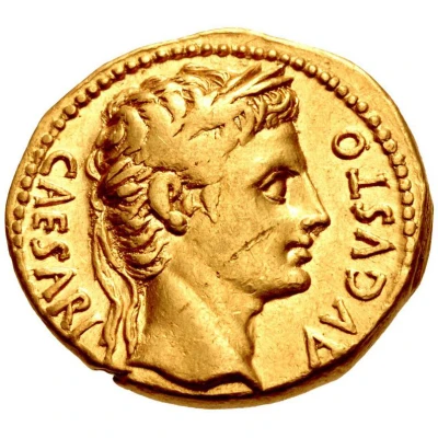 Aureus - Augustus S P Q R; Colonia Patricia 18 BC front