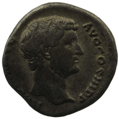 Aureus - Hadrian ROMA AETERNAE; Roma front