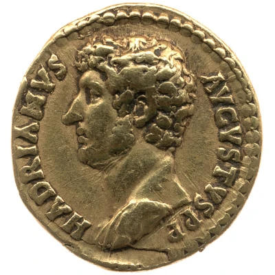 Aureus - Hadrian, Trajan, and Plotina DIVIS PARENTIBVS front