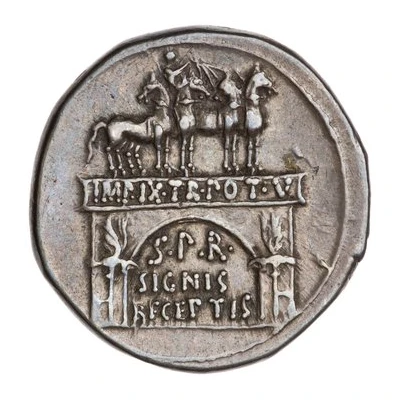 Cistophorus - Augustus S P R SIGNIS RECEPTIS IMP IX TR POT V 19 BC - 18 BC back