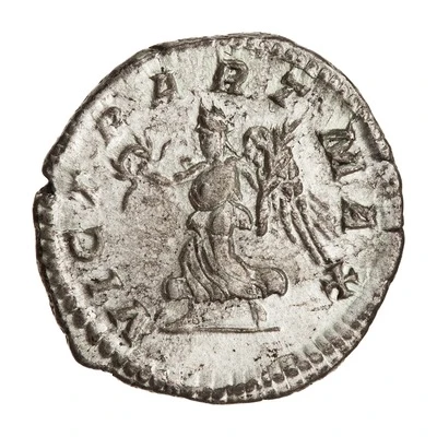 Denarius - Caracalla VICT PART MAX; Victory back