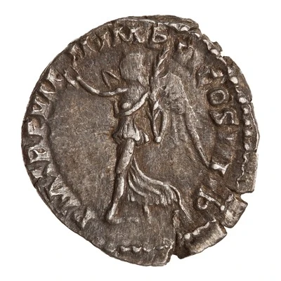 Denarius - Commodus P M TR P VIIII IMP VI COS IIII P P; Victory back