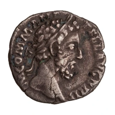 Denarius - Commodus PATER SENAT P M TR P XII IMP VIII COS V P P front