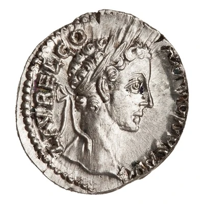Denarius - Commodus TR P IIII IMP III COS II P P; Victory front