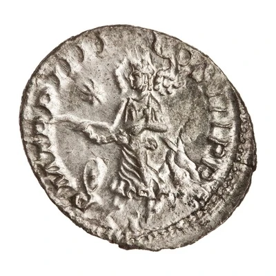 Denarius - Elagabalus P M TR P IIII COS III P P; Victory back