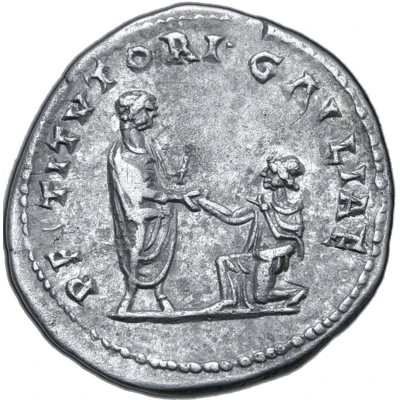Denarius - Hadrian RESTITVTORI GALLIAE; Gallia back