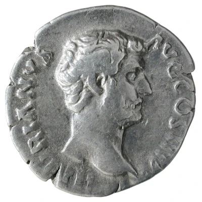 Denarius - Hadrian SALVS AVG; Salus front