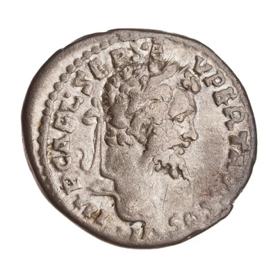 Denarius - Septimius Severus VICTOR SEVER AVG; Victory front