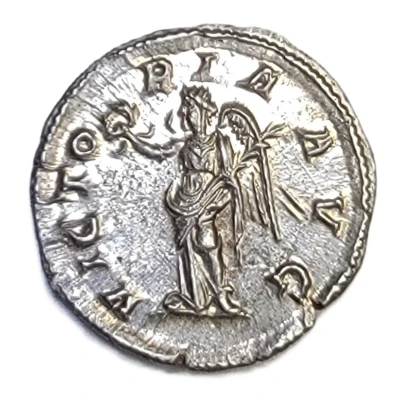 Denarius - Severus Alexander VICTORIA AVG; Victory back