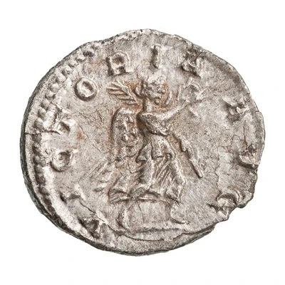 Denarius - Severus Alexander VICTORIA AVG; Victory back