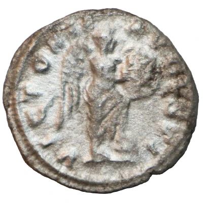 Denarius - Severus Alexander VICTORIA AVGVSTI; Victory back