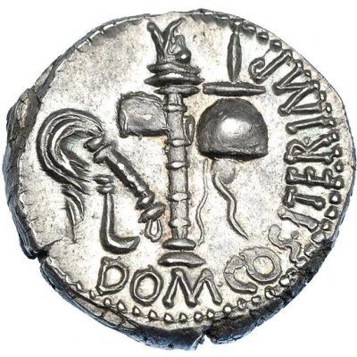 Denarius 39 BC back