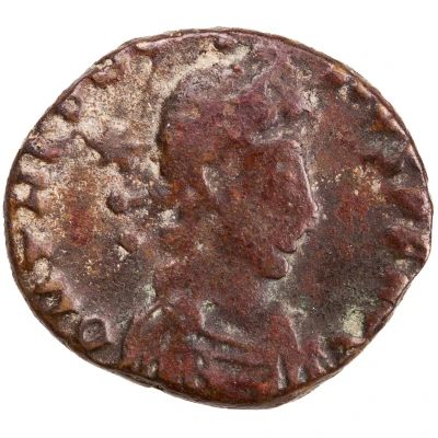 Follis - Theodosius II GLORIA ROMANORVM; Thessalonica front