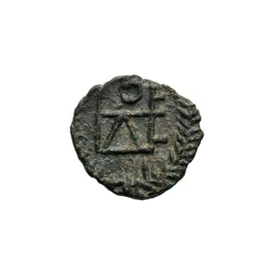 Nummus in the name of Theodosius II Carthage back