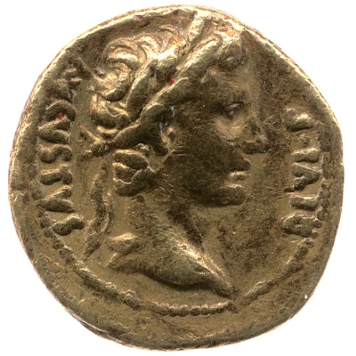 Quinarius Aureus - Augustus TR POT XVII; Victory 7 BC - 6 BC front