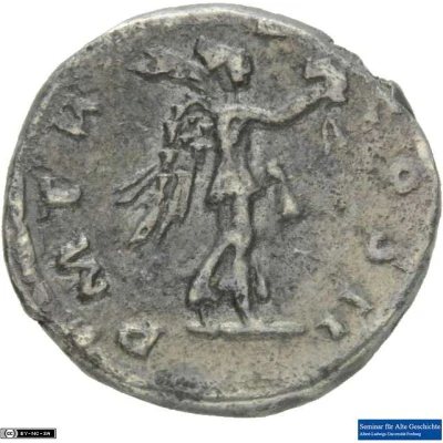 Quinarius - Hadrian P M TR P COS II; Victory back