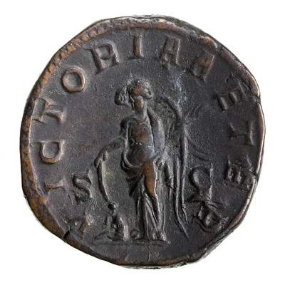 Sestertius - Gordian III VICTORIA AETER S C; Victory back