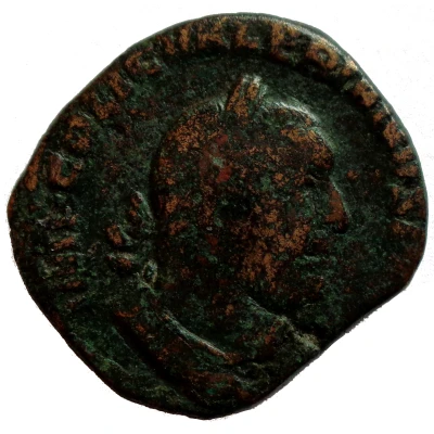 Sestertius - Valerianus VICTORIA AVGG S C; Victory front
