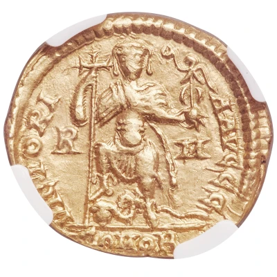 Solidus - Petronius Maximus VICTORIA AVGGG; Rome back