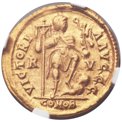 Solidus - Theodosius II VICTORIA AVGGG RV; Ravenna back