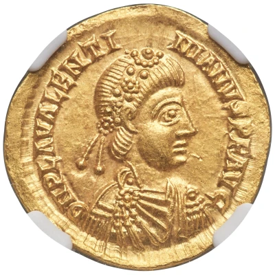 Solidus - Valentinian III VICTORIA AVGGG; Ravenna front