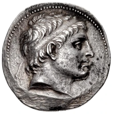 Tetradrachm - Antiochos Hierax 242 BC - 227 BC front