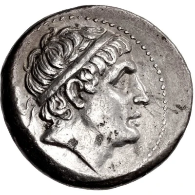 Tetradrachm - Antiochos II Theos 261 BC - 246 BC front