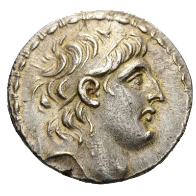 Tetradrachm - Antiochos VII Sidetes Tyre 131 BC - 130 BC front