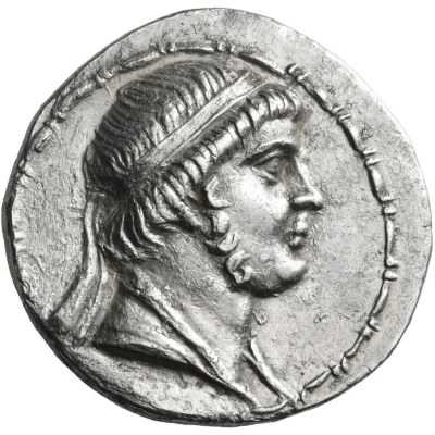 Tetradrachm - Phraates II 132 BC front