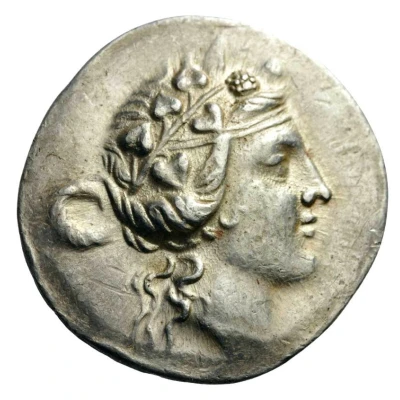 Tetradrachm 146 BC - 100 BC front